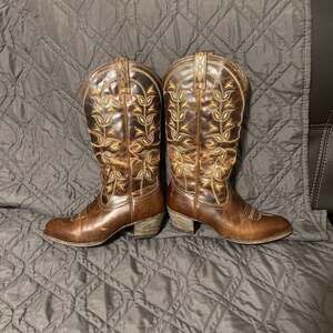 Ariat Desert Holly Western Boot